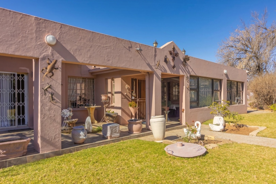 3 Bedroom Property for Sale in Kroonheuwel Free State